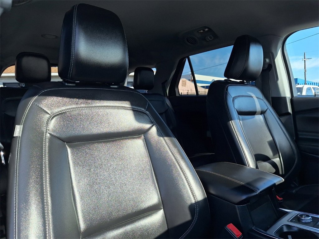 Used 2022 Ford Explorer XLT w/ Equipment Group 202A image 28