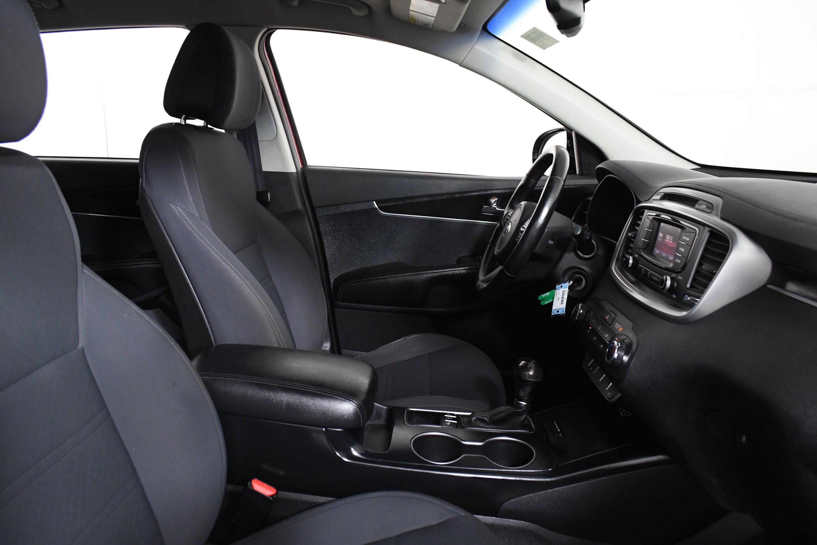 Used 2016 Kia Sorento LX w/ LX Convenience Package image 26