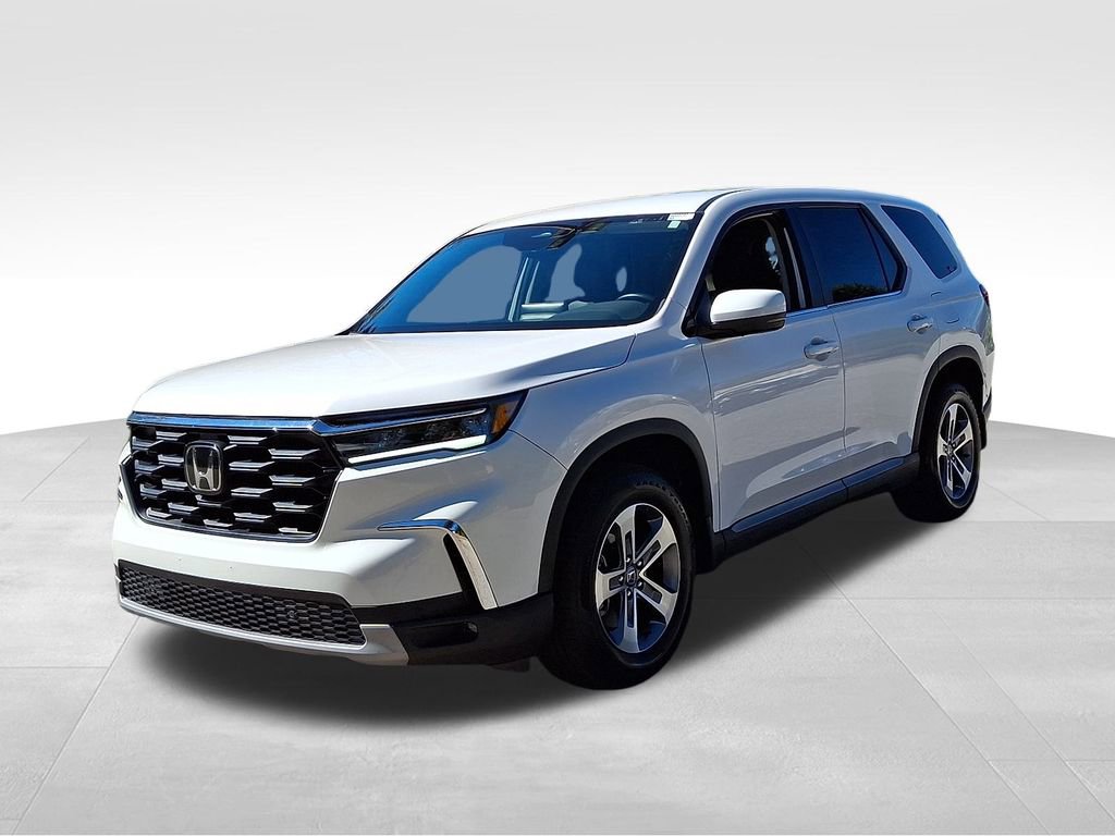 Used 2025 Honda Pilot EX-L image 3