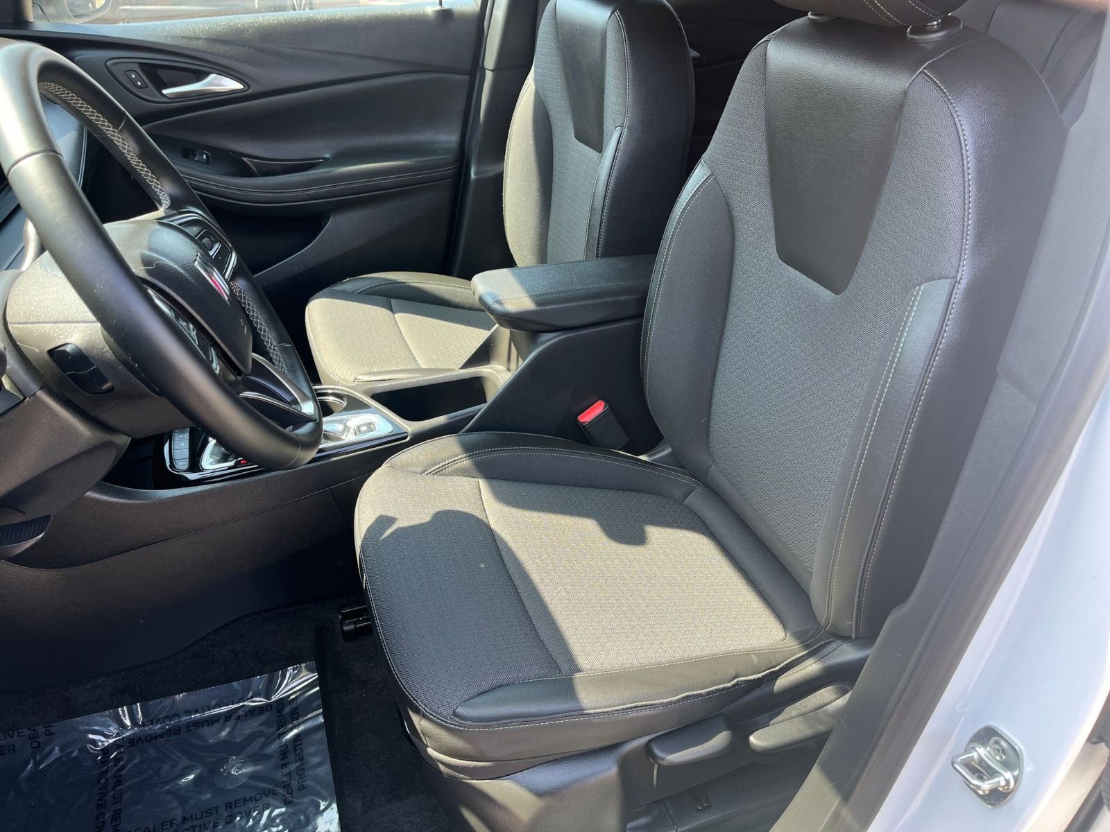 Used 2025 Buick Encore GX Preferred image 34