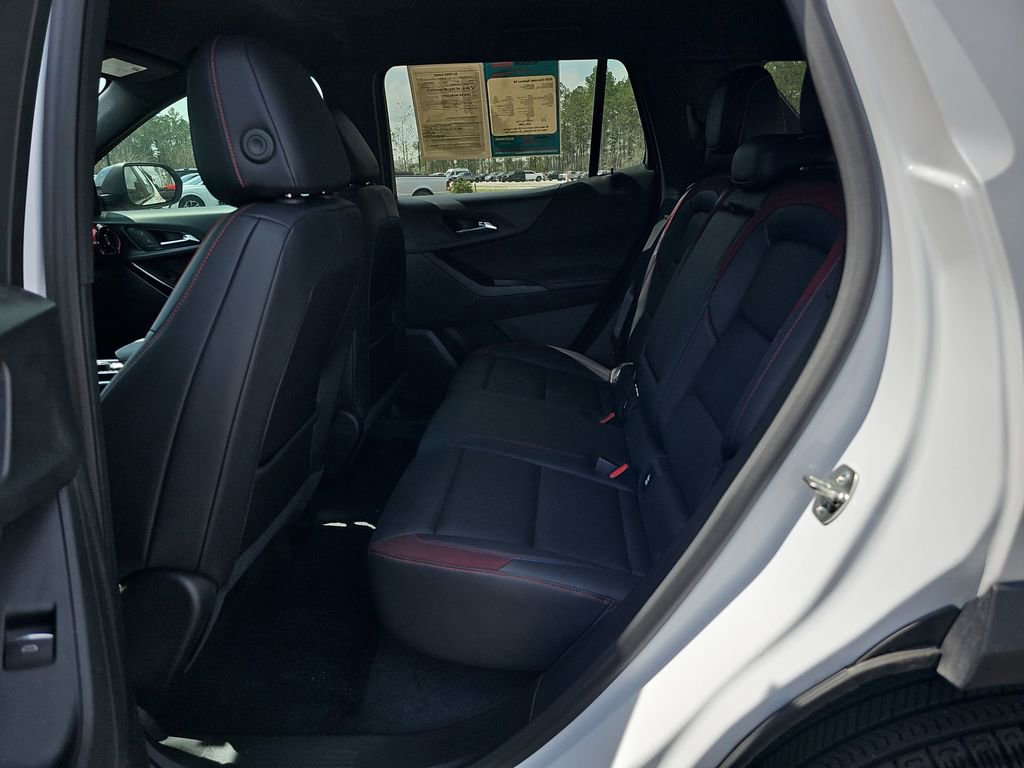 Used 2025 Chevrolet Equinox RS w/ Safety and Technology Package image 18