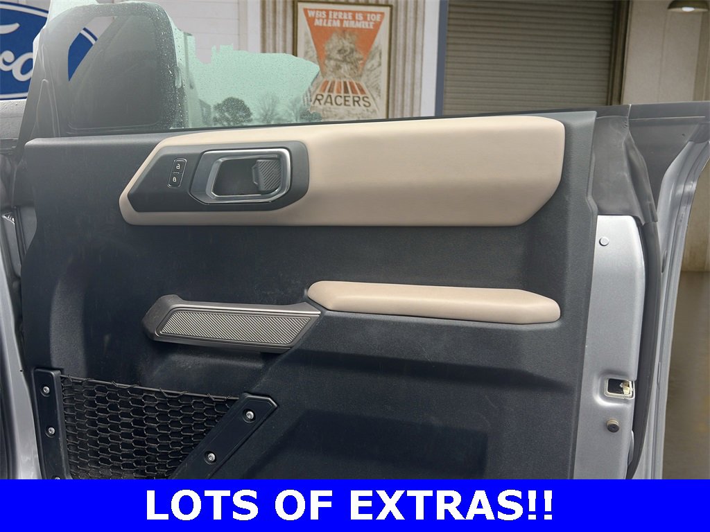 Certified 2023 Ford Bronco Wildtrak image 9