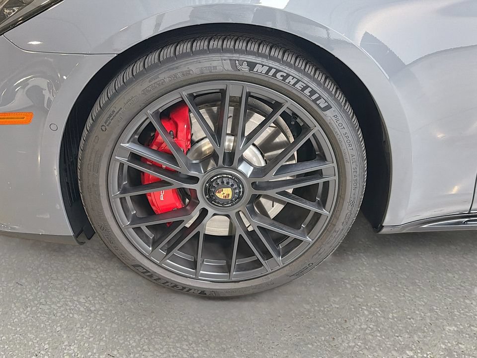 Certified 2026 Porsche Panamera GTS AWD/4WD image 33