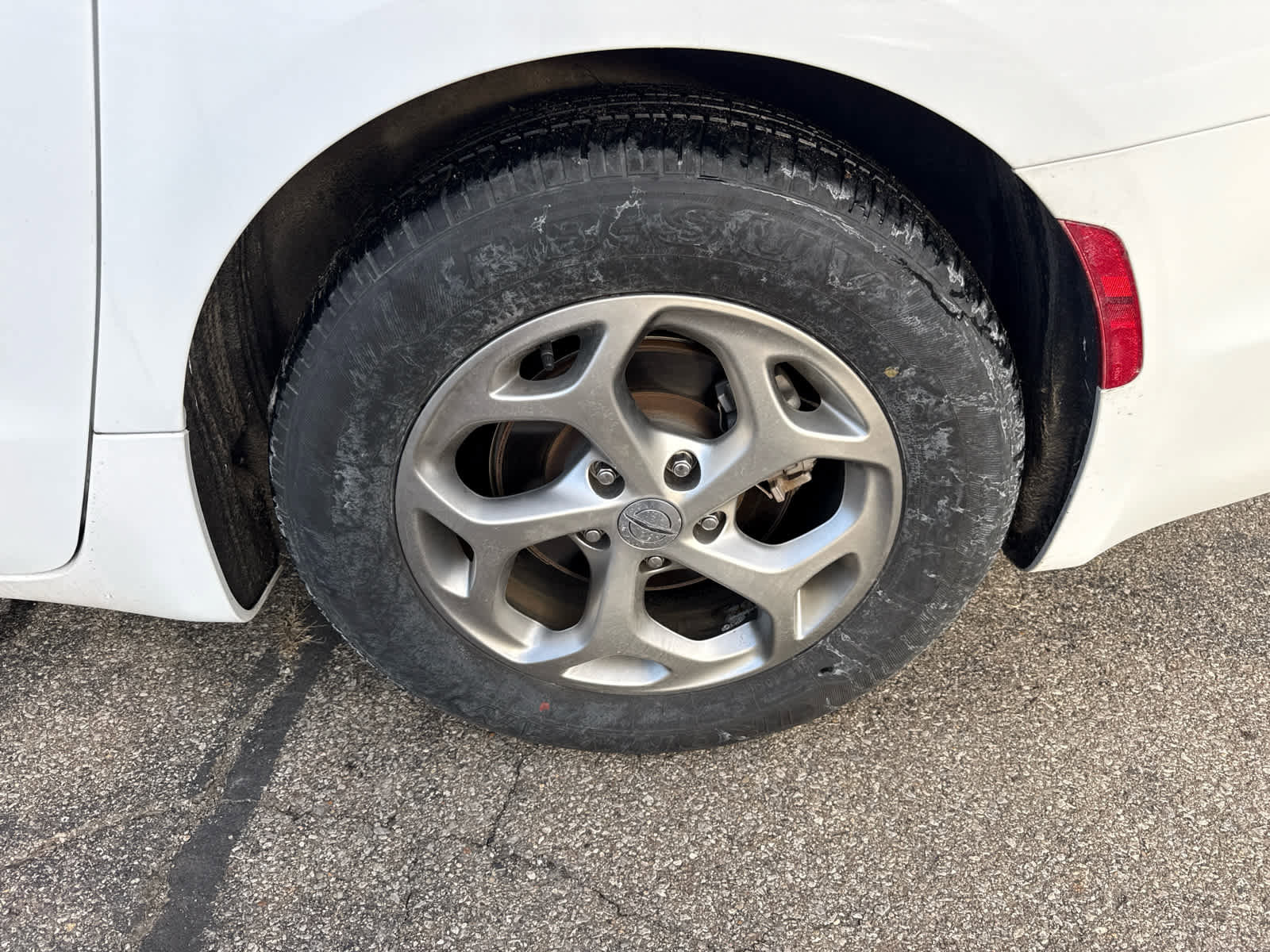 Used 2024 Chrysler Pacifica Limited image 4