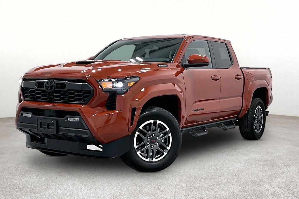 Used 2025 Toyota Tacoma TRD Sport AWD/4WD image 14