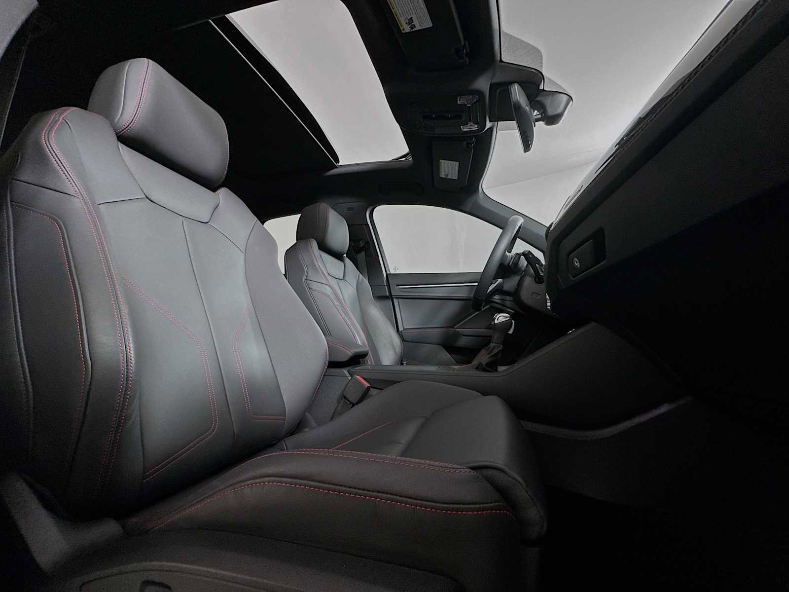 Certified 2025 Audi Q3 2.0T Premium Plus w/ Premium Plus Package image 27