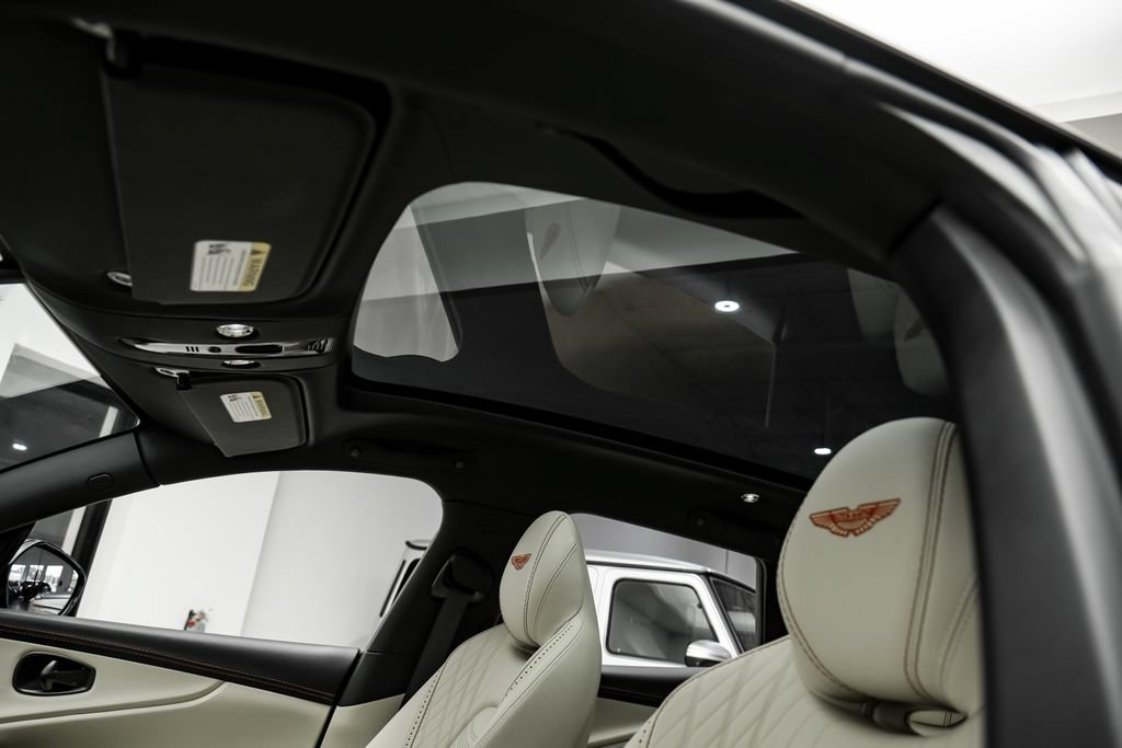 Used 2023 Aston Martin DBX 707 AWD/4WD image 11