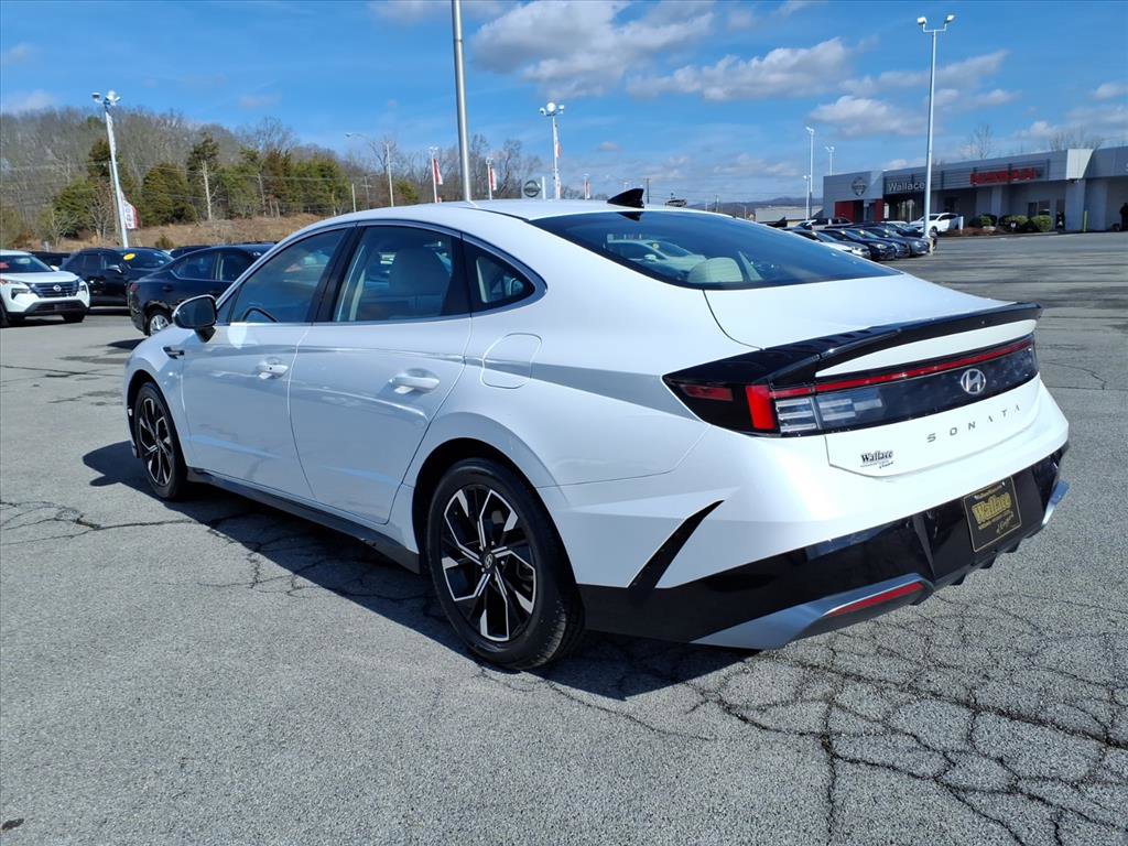 Used 2025 Hyundai Sonata SEL image 3