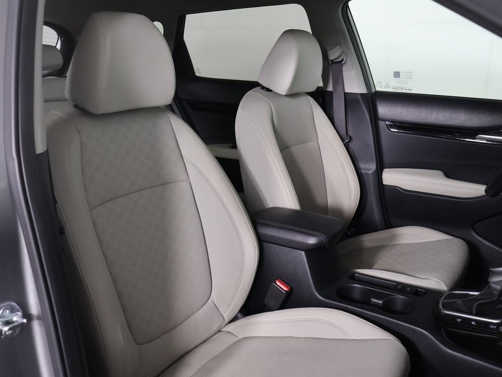Used 2023 Kia Seltos SX w/ SX Sunroof Package AWD/4WD image 30