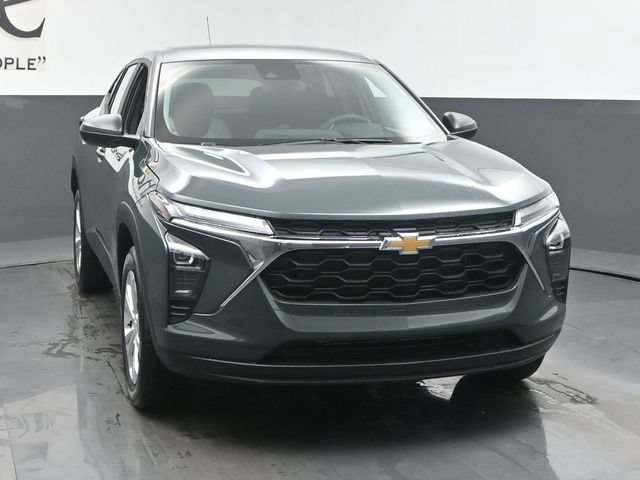 New 2026 Chevrolet Trax LS FWD image 29