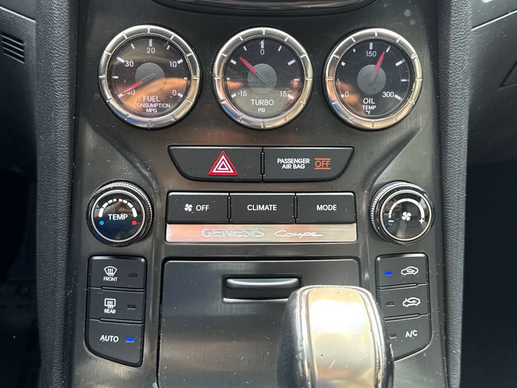 Used 2014 Hyundai Genesis 2.0T RWD image 24