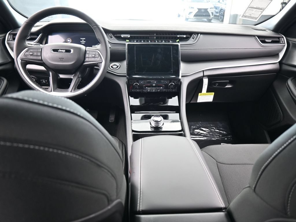 New 2026 Jeep Grand Cherokee Laredo X AWD/4WD image 33