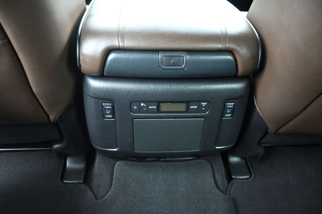 Used 2021 Nissan Armada Platinum w/ Captain's Chairs Package RWD image 15