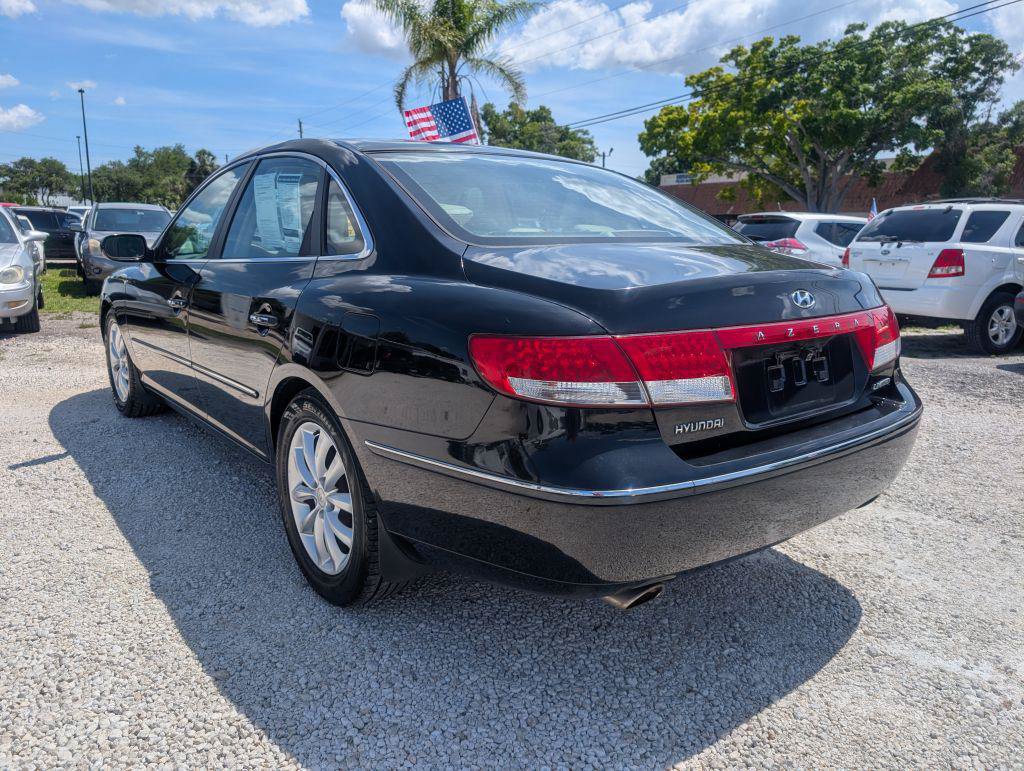 Used 2006 Hyundai Azera Limited FWD image 5