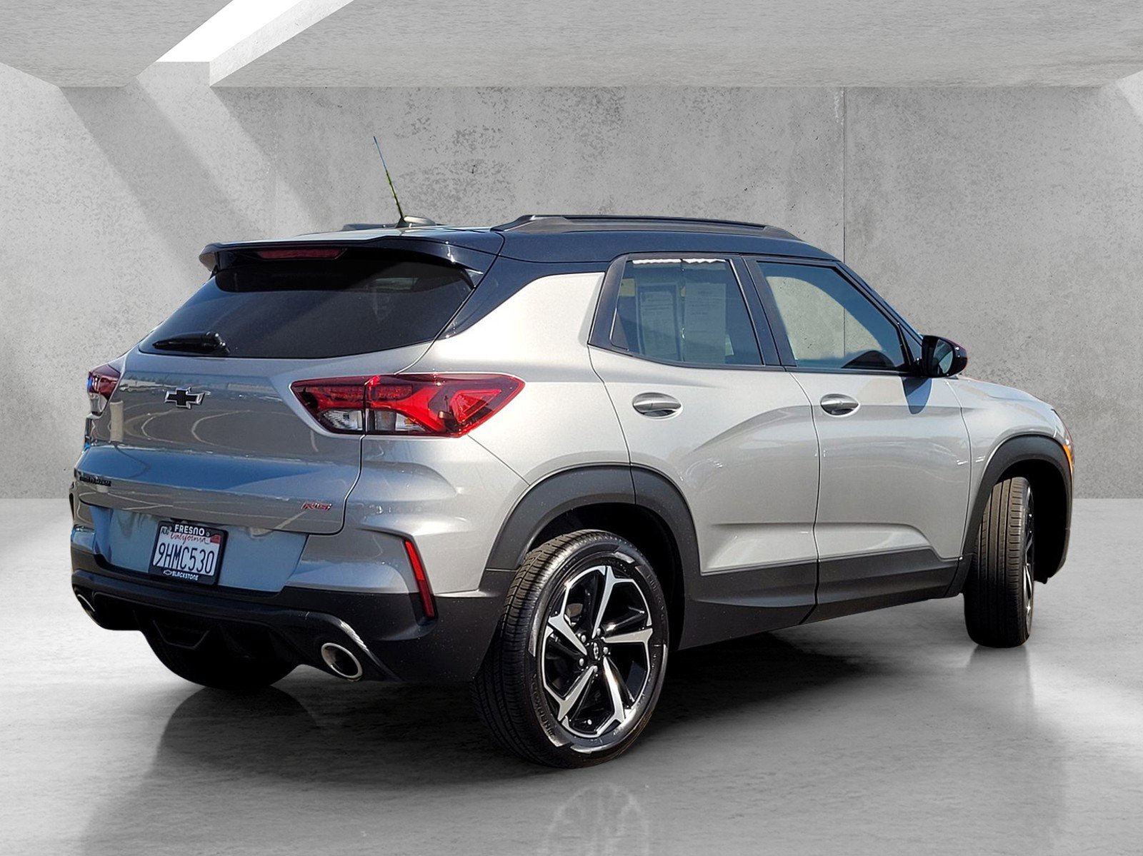Used 2023 Chevrolet TrailBlazer RS w/ Sun and Liftgate Package image 4