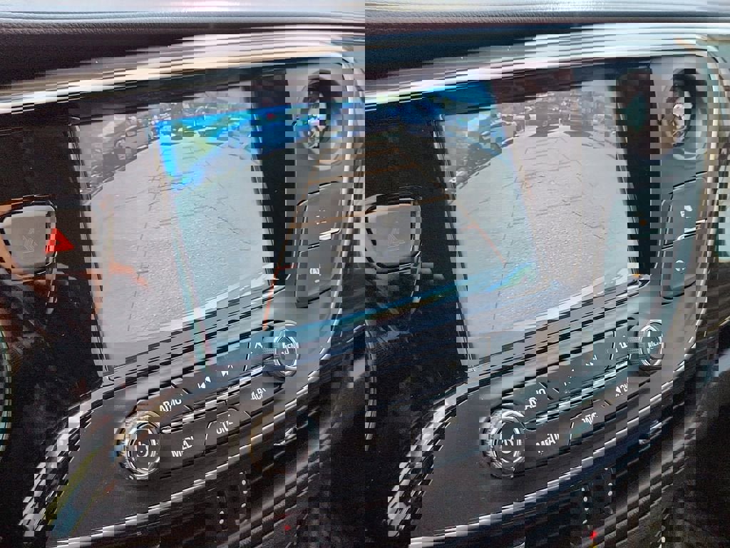 Used 2020 Buick Envision Essence image 26