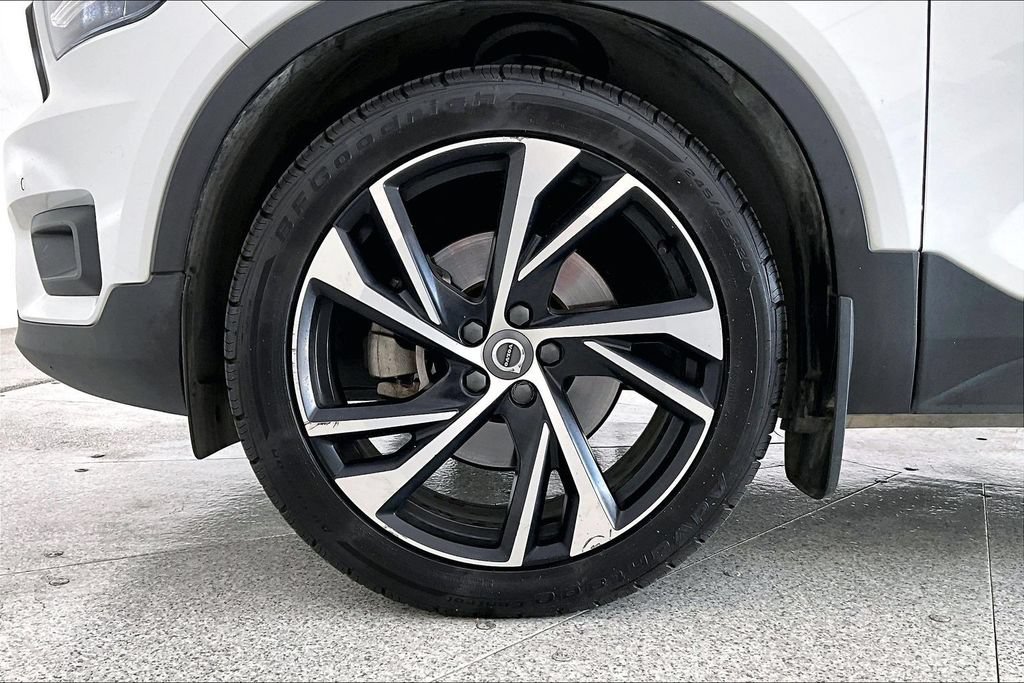 Used 2020 Volvo XC40 T5 R-Design w/ Protection Package Premier AWD/4WD image 10