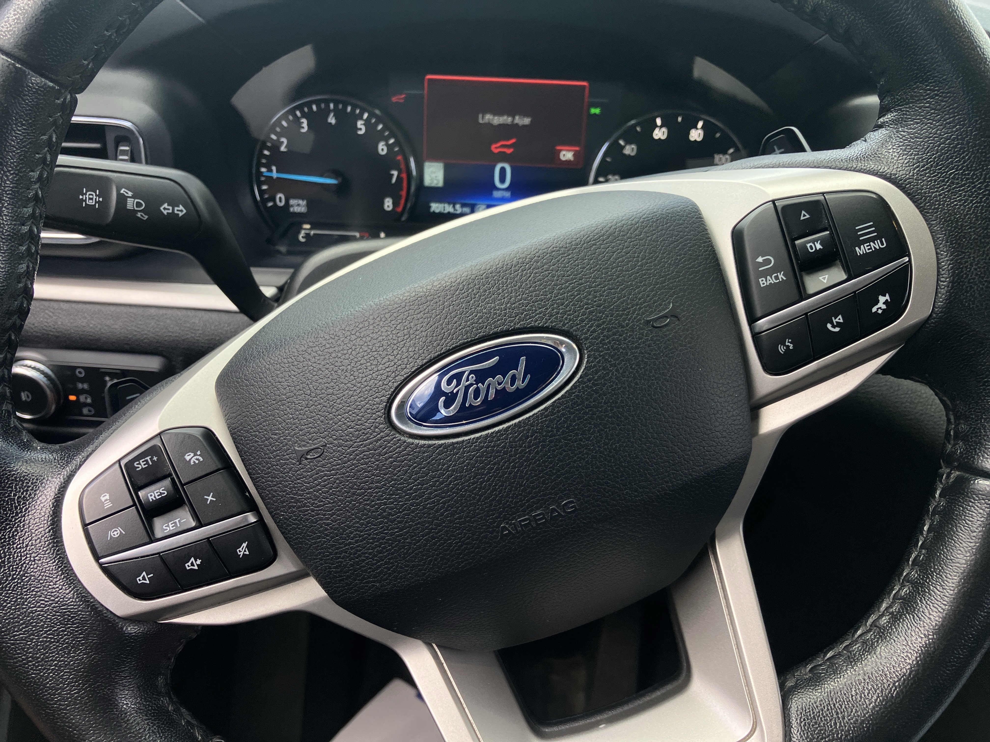 Used 2021 Ford Explorer XLT AWD/4WD image 24