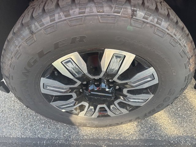 New 2025 GMC Sierra 2500 Denali w/ Denali Reserve Package image 5