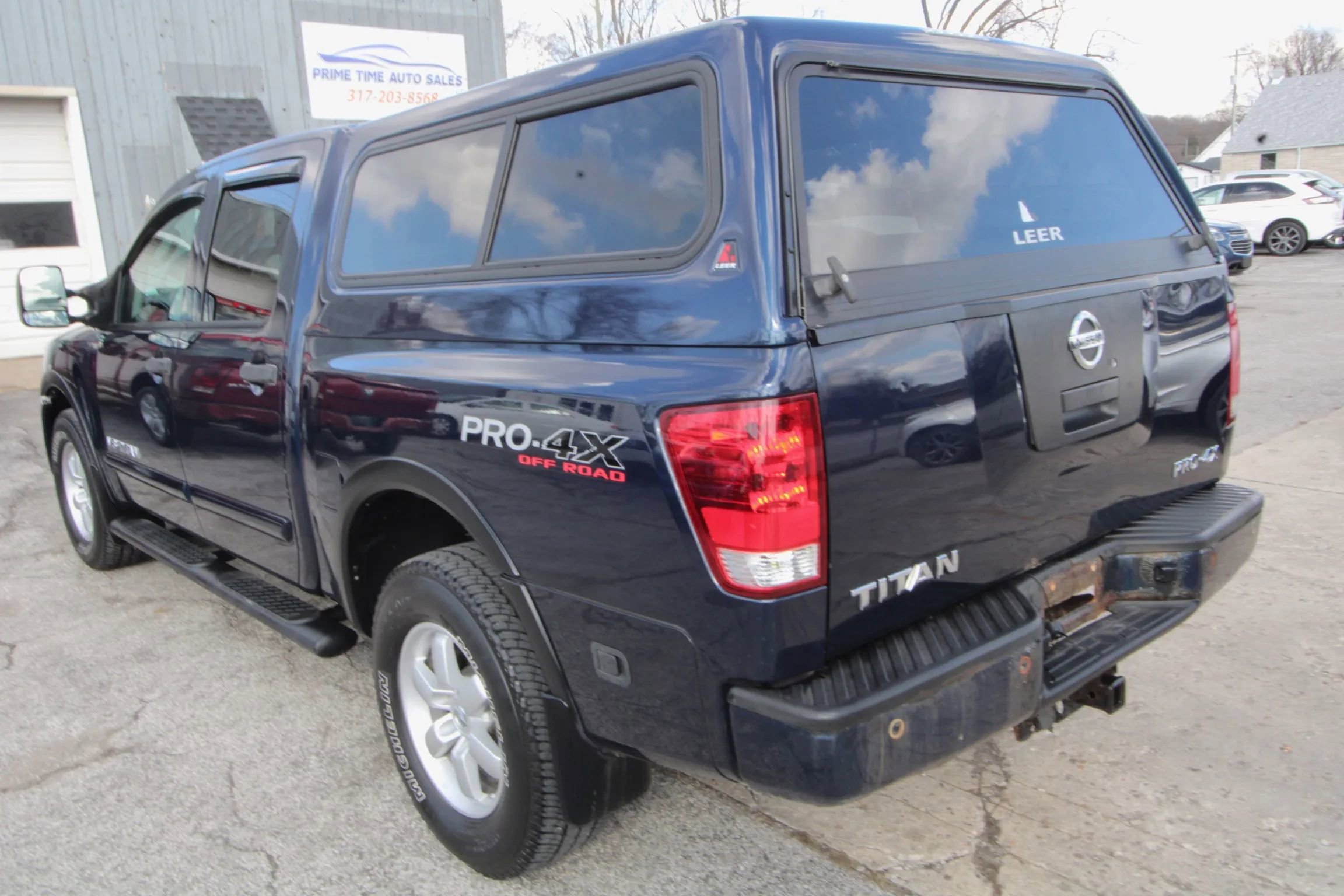 Used 2011 Nissan Titan PRO-4X w/ Pro-4x Premium Utility Pkg image 4