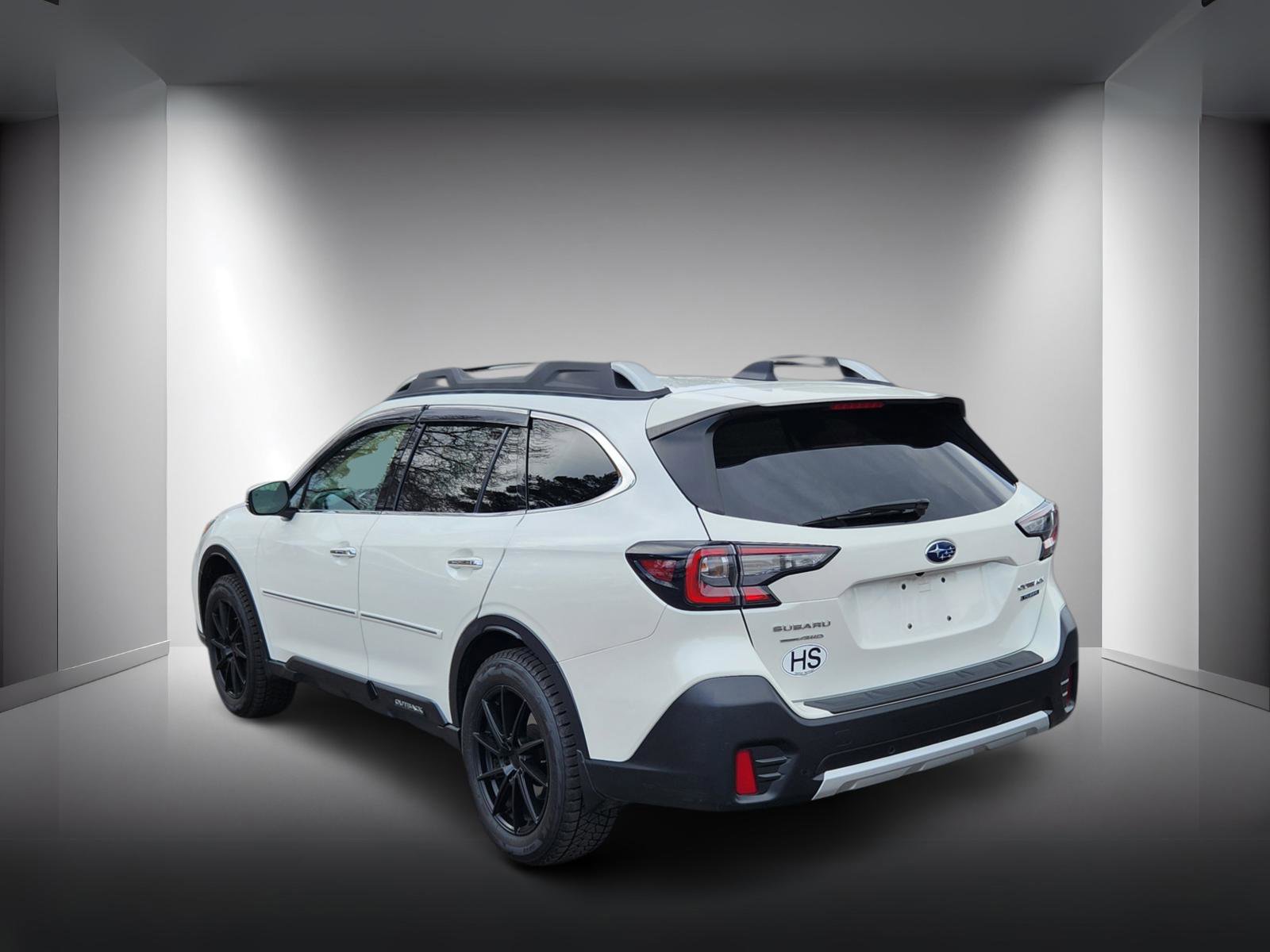 Used 2021 Subaru Outback Touring w/ Popular Package #2 image 3