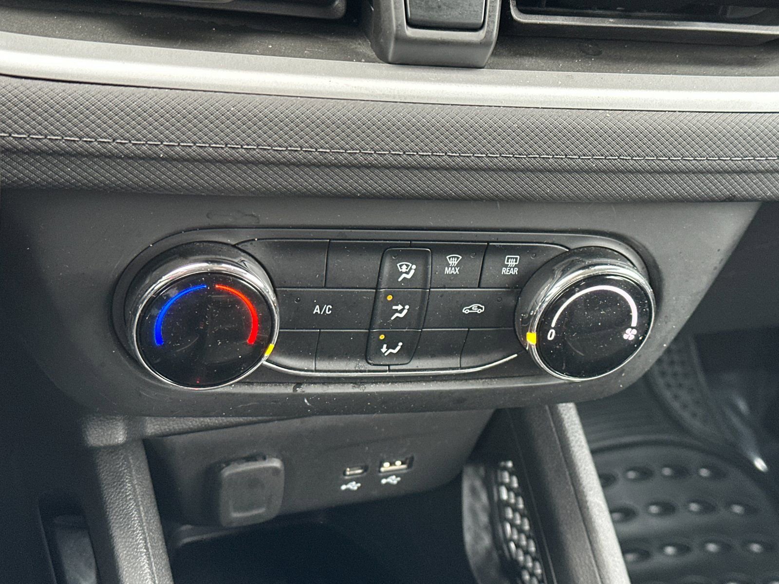 Used 2024 Chevrolet TrailBlazer LS image 20