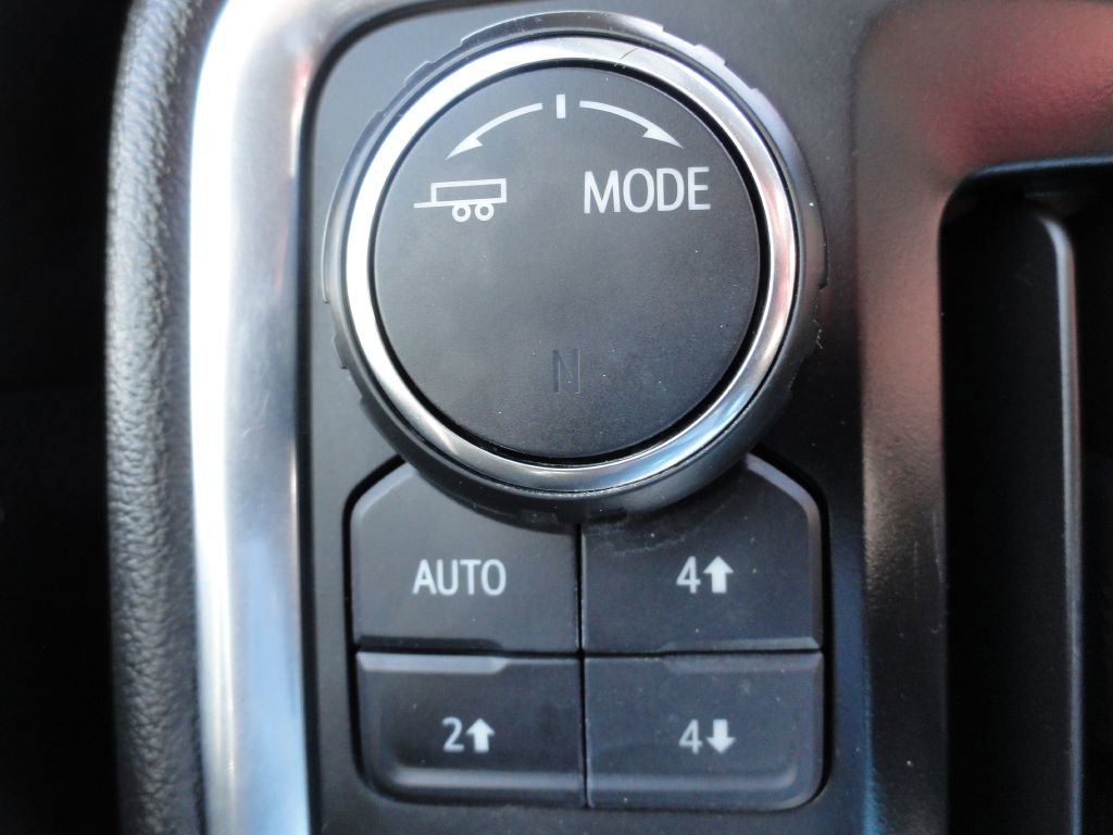 Used 2020 Chevrolet Silverado 1500 LT w/ Texas Edition AWD/4WD image 25
