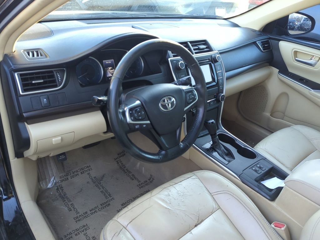 Used 2015 Toyota Camry XLE image 7