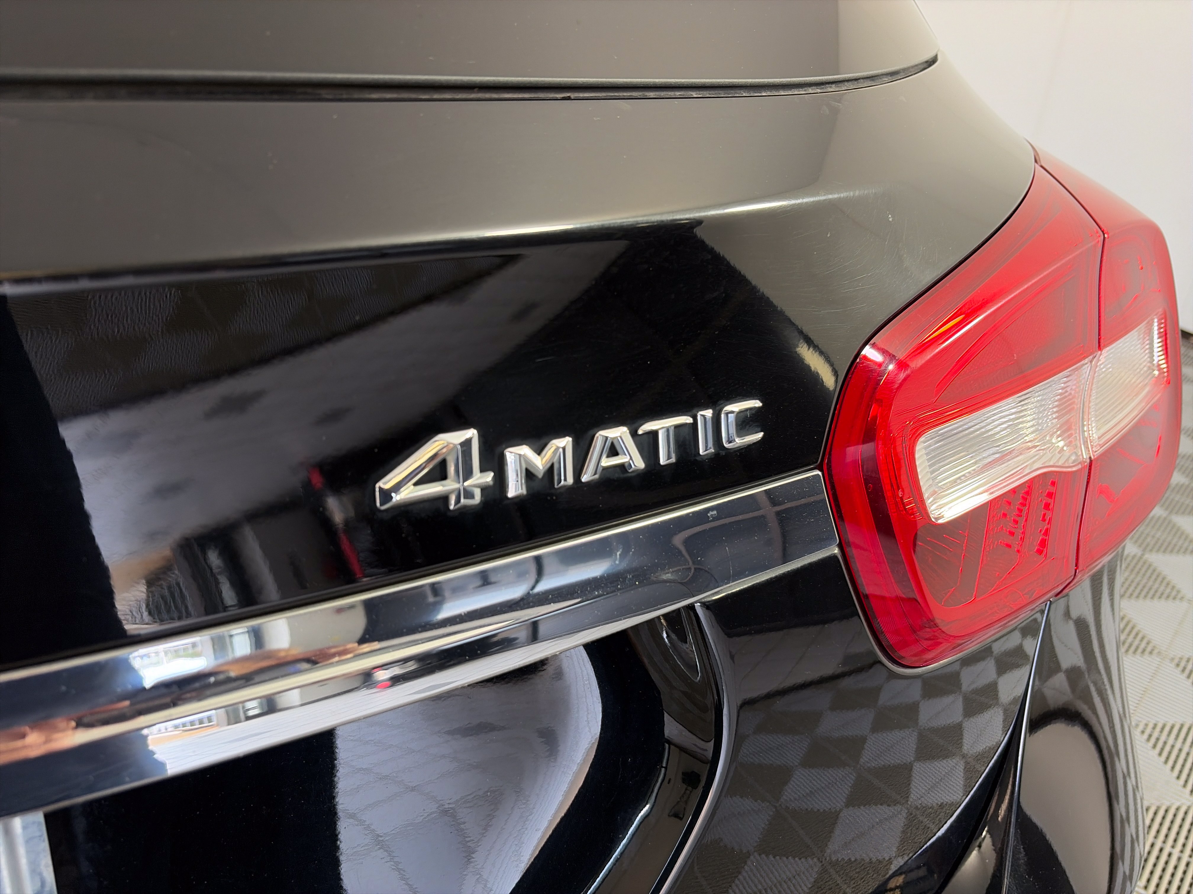Used 2015 Mercedes-Benz GLA 250 4MATIC image 17