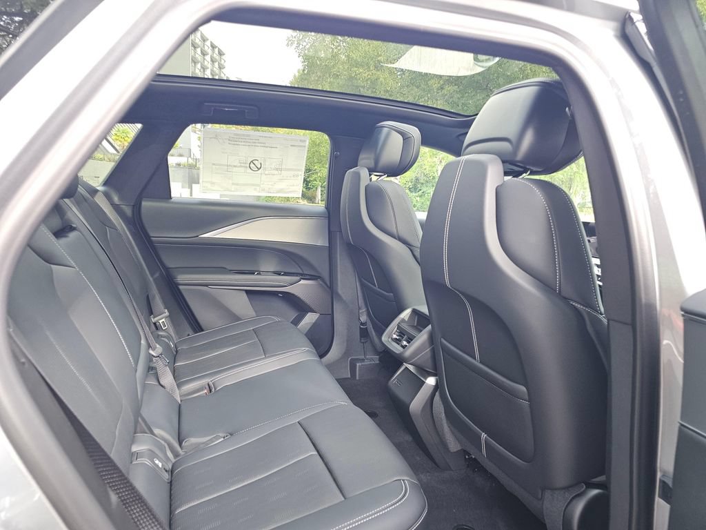 New 2027 Cadillac Lyriq Sport AWD/4WD image 13