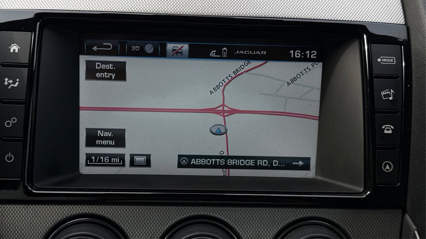 Used 2017 Jaguar F-TYPE Coupe image 11