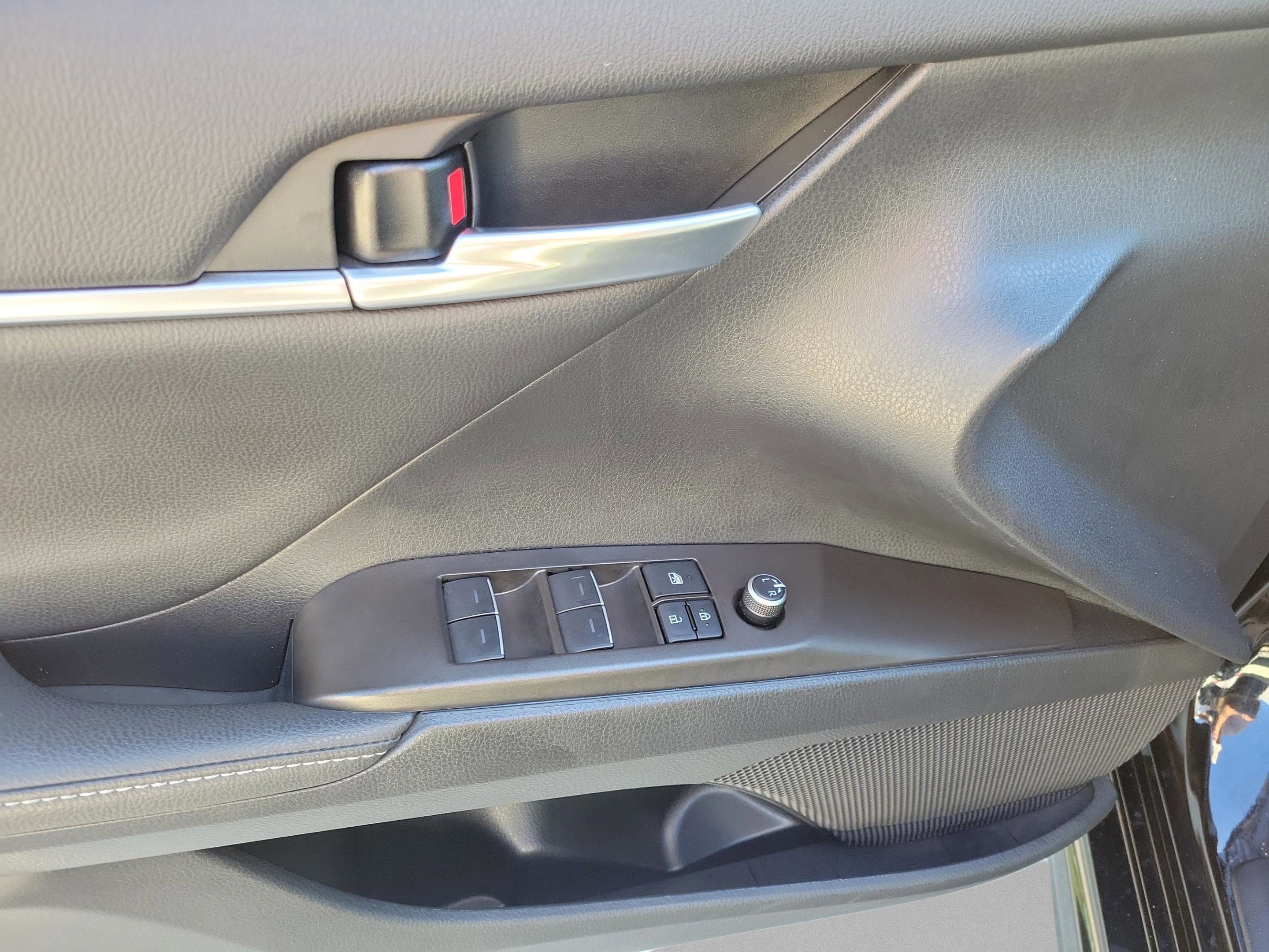 Certified 2023 Toyota Camry XSE FWD image 25