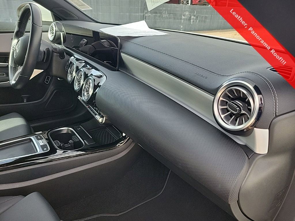 Used 2025 Mercedes-Benz CLA 250 image 42