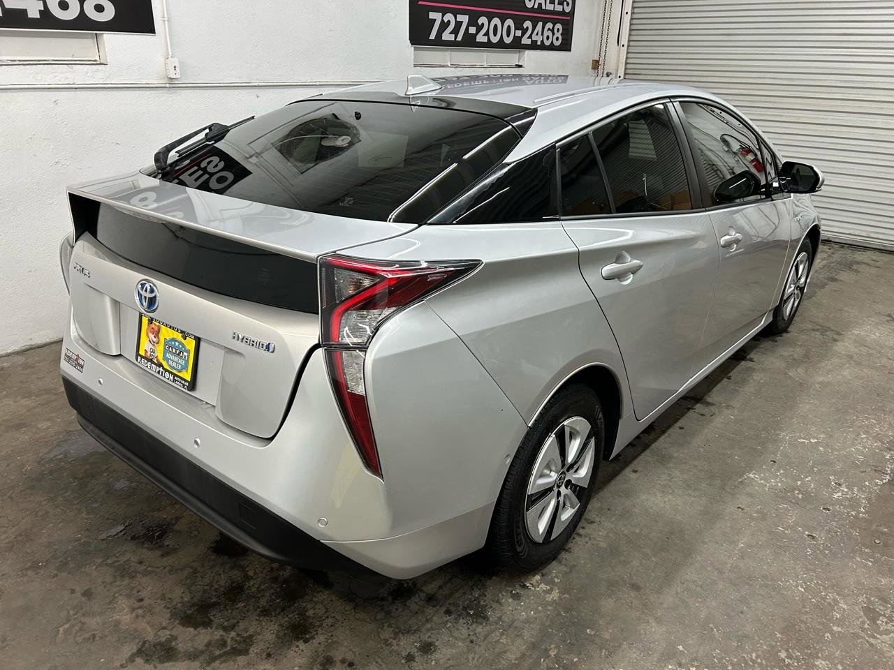 Used 2018 Toyota Prius Two w/ Prius Two Safety Plus Package FWD image 4