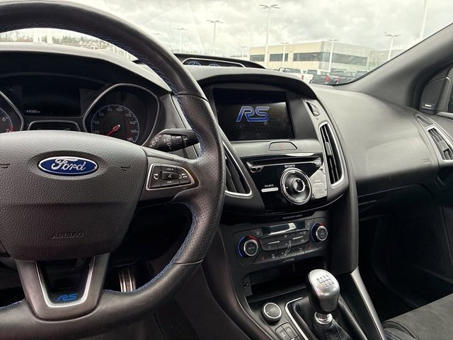 Used 2017 Ford Focus RS image 25