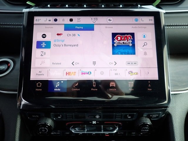 New 2025 Jeep Grand Cherokee Limited w/ Black Appearance Package image 21