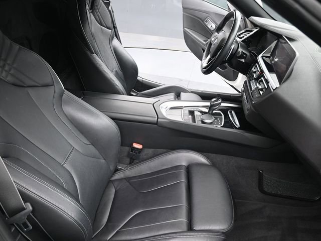 Used 2021 BMW Z4 sDrive30i w/ Convenience Package image 16
