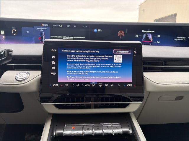 New 2026 Lincoln Nautilus Reserve AWD/4WD image 18