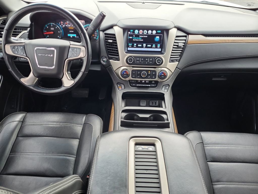 Used 2020 GMC Yukon XL Denali w/ Open Road Package image 15