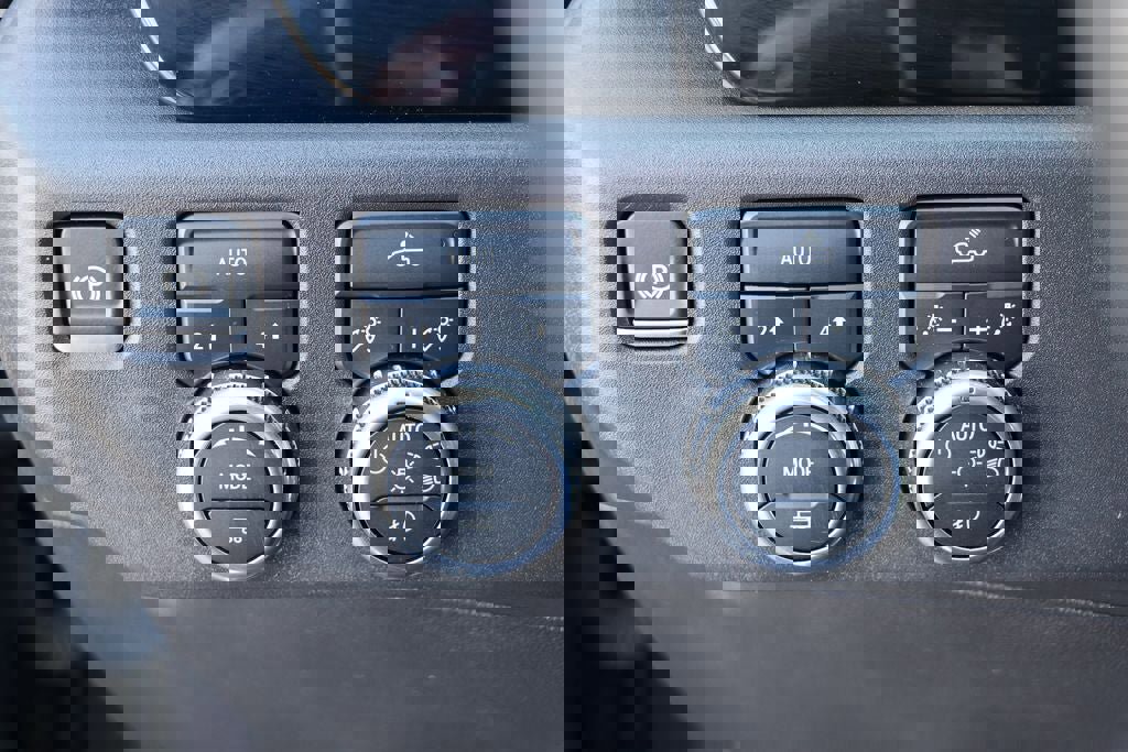 Used 2024 GMC Sierra 1500 Elevation image 22