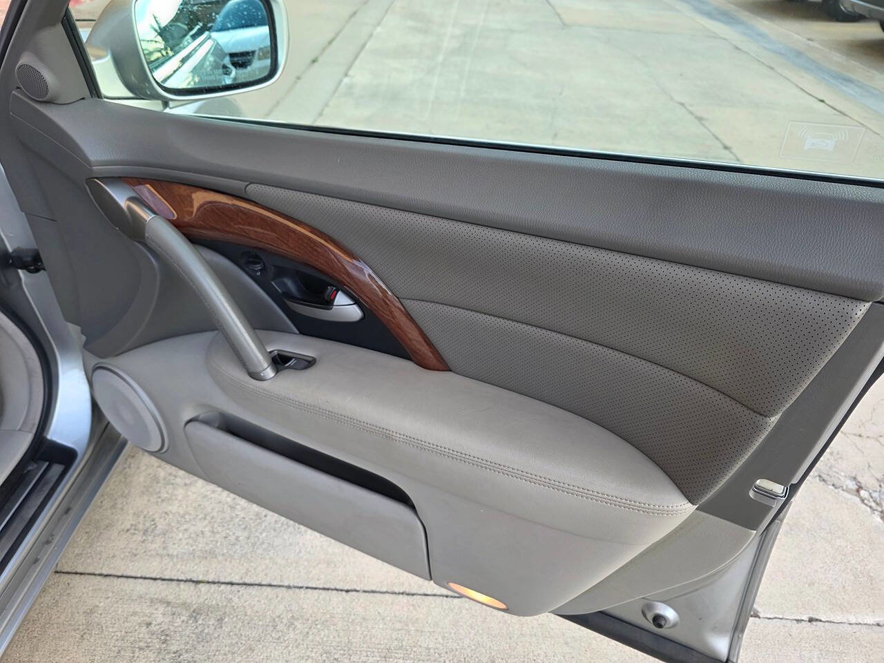 Used 2007 Acura RL AWD/4WD image 12