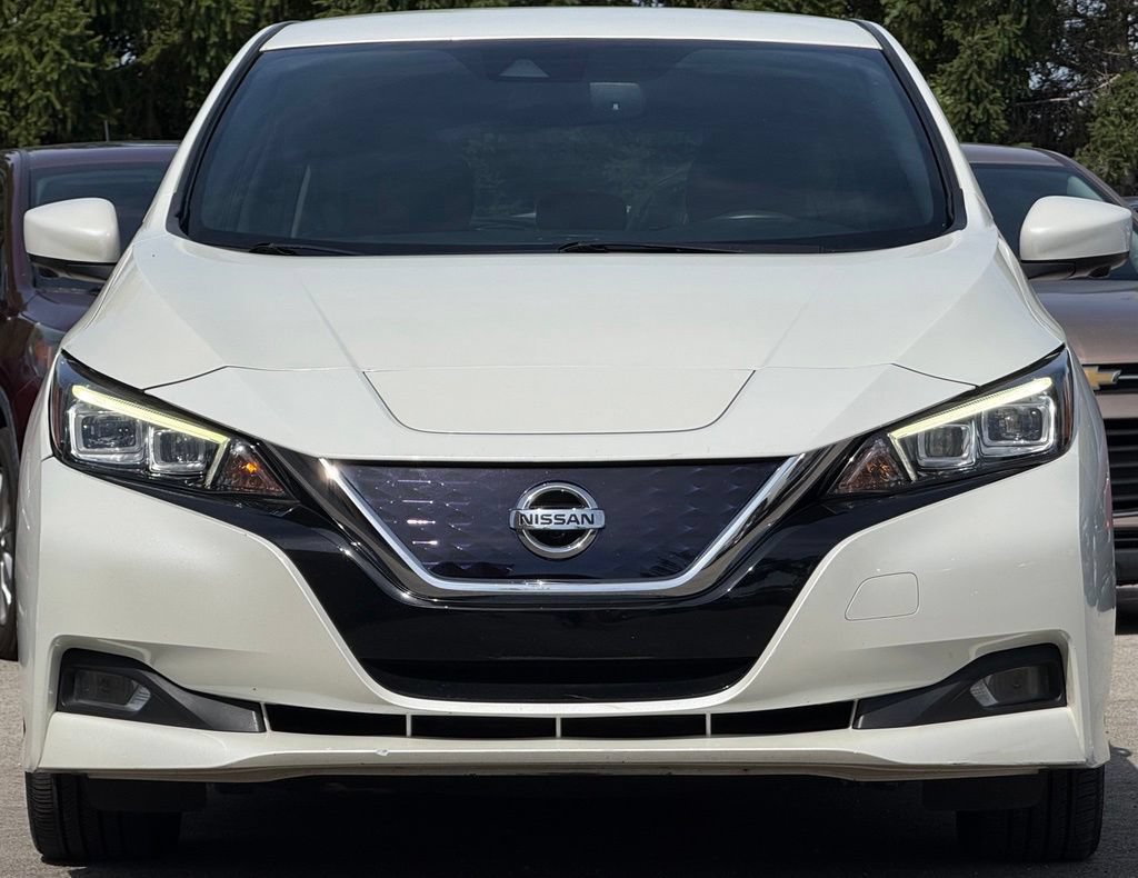 Used 2021 Nissan Leaf SV w/ SV Technology Package FWD image 9