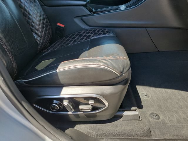Used 2022 Jeep Grand Cherokee Summit AWD/4WD image 46