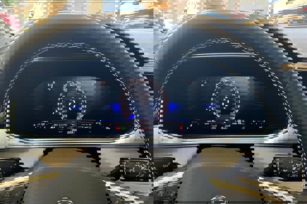 New 2025 Volkswagen Taos SE image 24