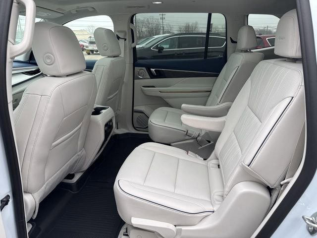 New 2026 Buick Enclave Avenir w/ Super Cruise Package image 18