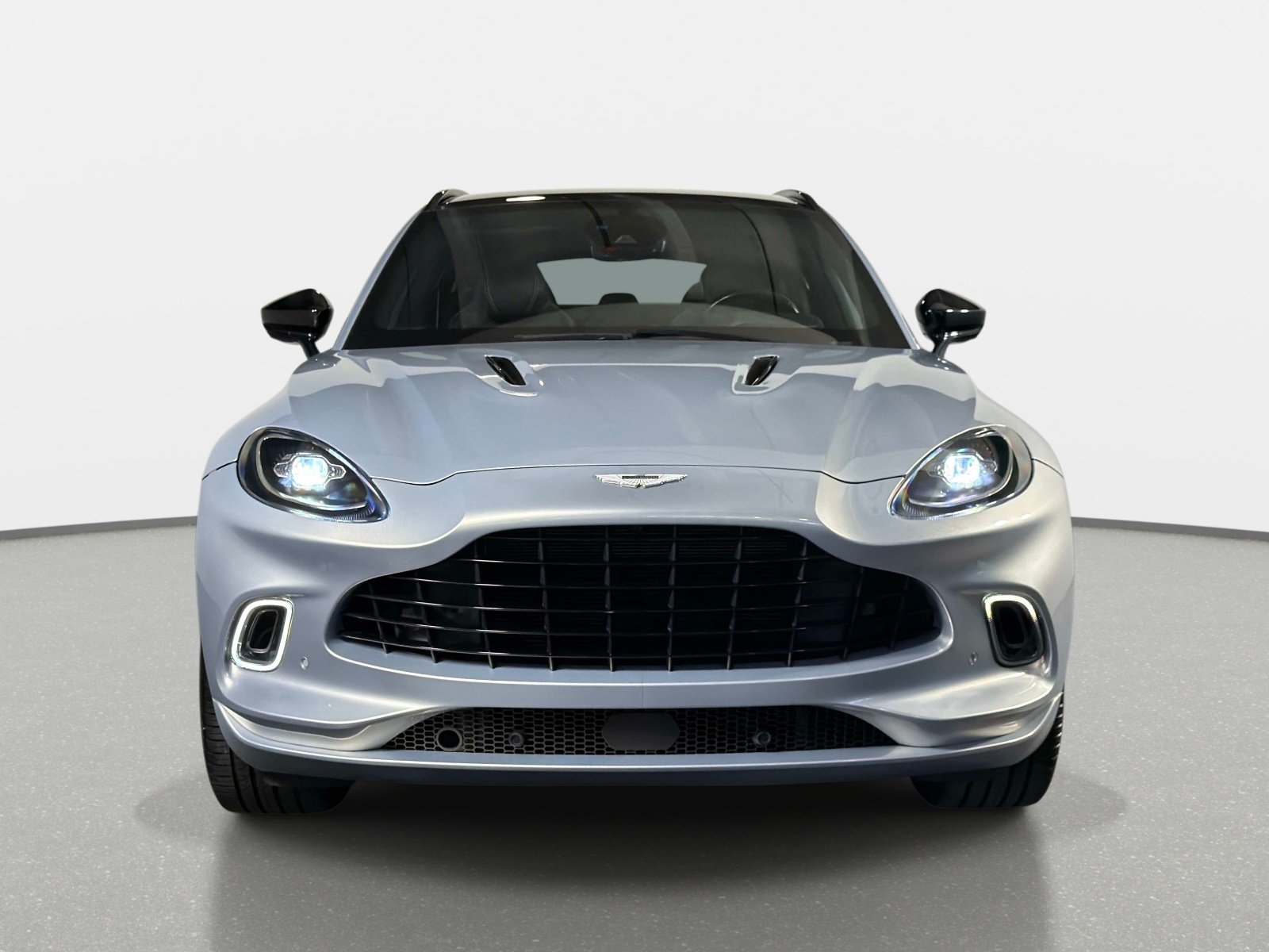 Used 2023 Aston Martin DBX AWD/4WD image 40