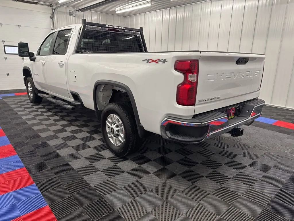 Used 2025 Chevrolet Silverado 2500 LT w/ Convenience Package image 5