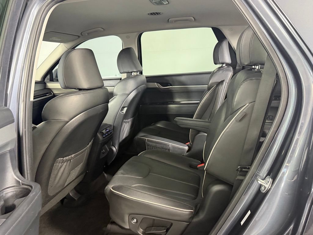 Used 2024 Hyundai Palisade SEL FWD image 28