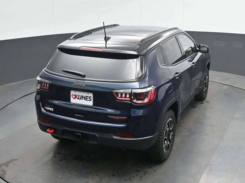 New 2026 Jeep Compass Trailhawk AWD/4WD image 30