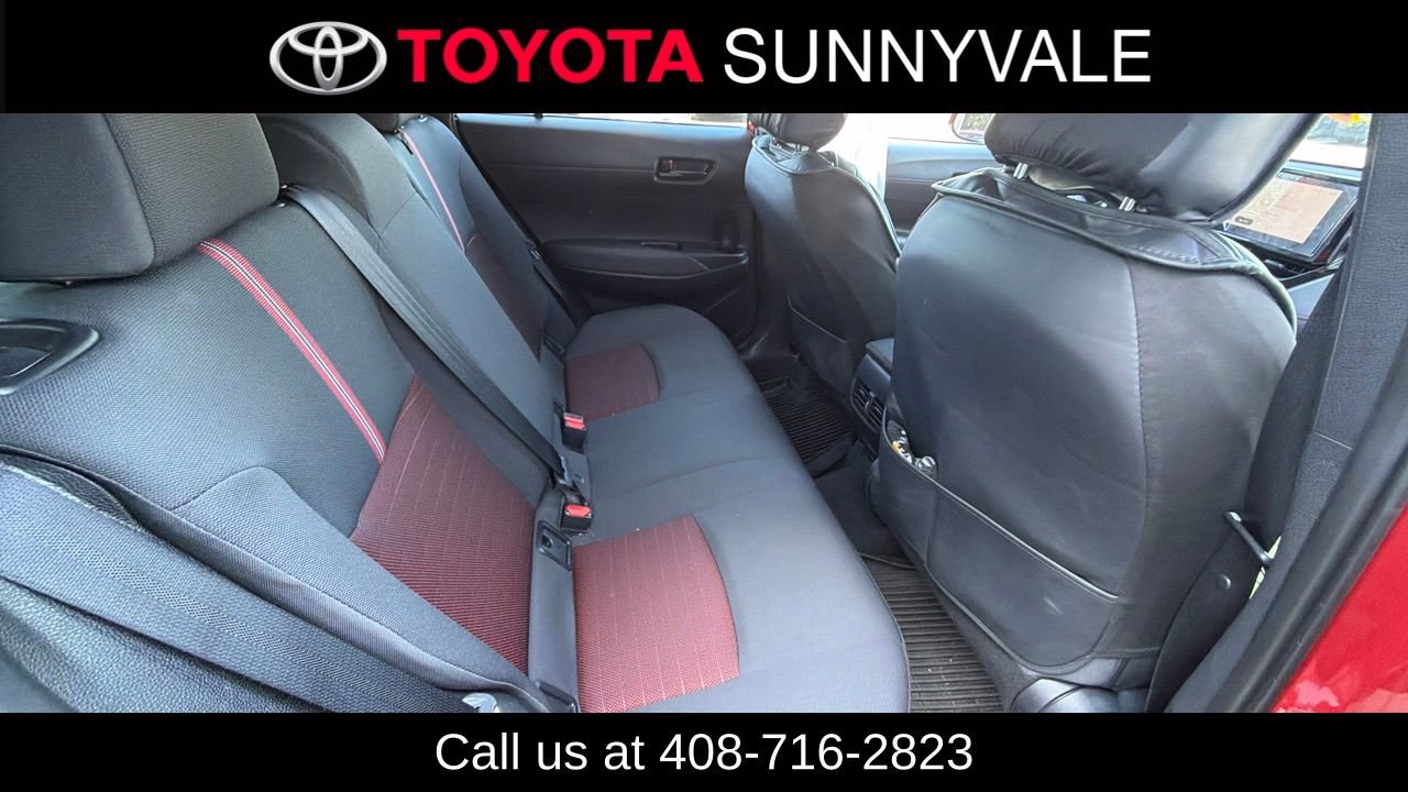 Used 2025 Toyota Corolla Cross AWD Hybrid w/ Moonroof Package image 5
